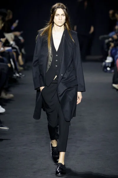 Look 4